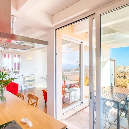 Appartamento Attico Luce E Colori - Terrazza Vista Mare - 5 Bdr Cagliari