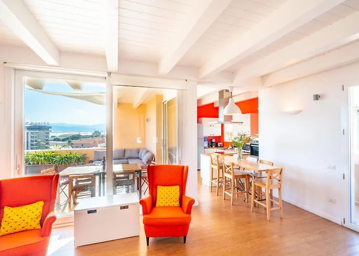 Attico Luce E Colori - Terrazza Vista Mare - 5 Bdr * Cagliari